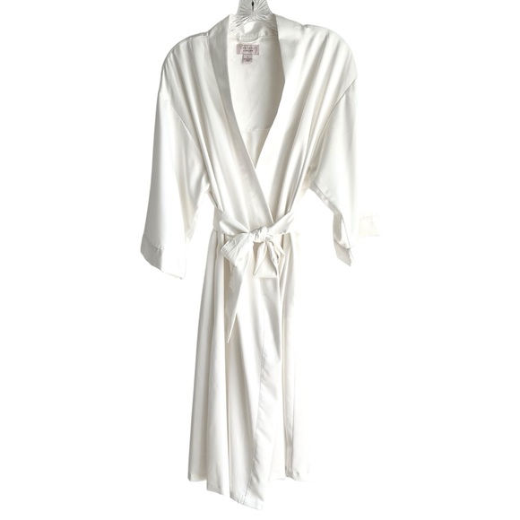 Cabernet by Sleep Sense White Wraparound Belted Robe Size Small - Picture 1 of 7